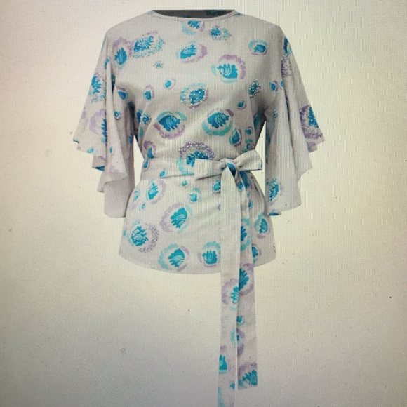 All Things Mochi Lara top - Picture 1 of 8